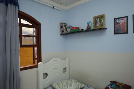 Casa à venda com 168m², 3 quartos e 2 vagasQuarto 2