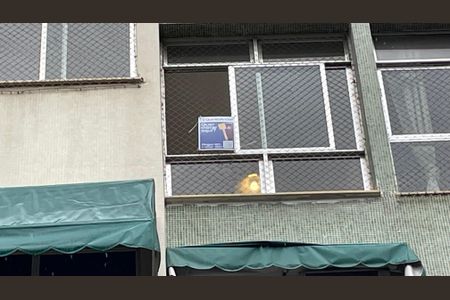 Apartamento à venda com 70m², 3 quartos e sem vaga Apartamento à venda com 70m², 3 quartos e sem vagaPlaquinha