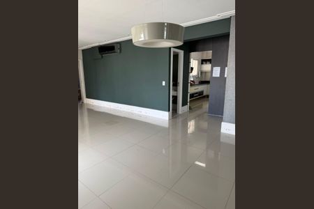 Apartamento para alugar com 131m², 3 quartos e 3 vagasSala
