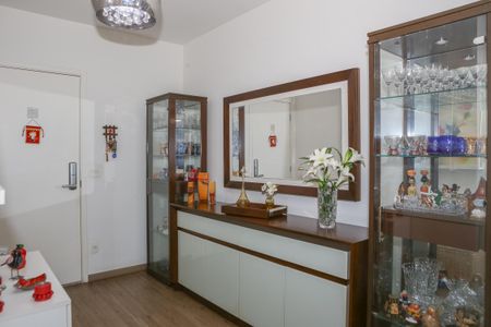 Apartamento à venda com 72m², 2 quartos e 1 vagaSala