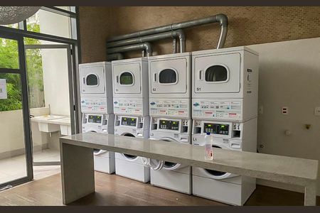 Apartamento à venda com 72m², 2 quartos e 1 vagaÁrea comum