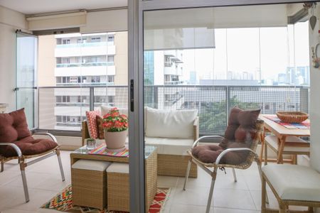 Apartamento à venda com 72m², 2 quartos e 1 vagaVista da Sala
