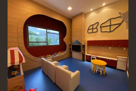 Apartamento à venda com 72m², 2 quartos e 1 vagaÁrea comum