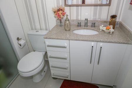 Apartamento à venda com 72m², 2 quartos e 1 vagaBanheiro Social