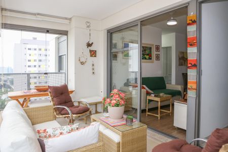 Apartamento à venda com 72m², 2 quartos e 1 vagaSacada