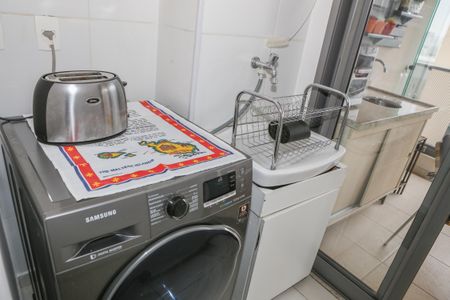 Apartamento à venda com 72m², 2 quartos e 1 vagaCozinha e Área de Serviço