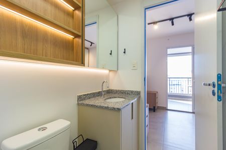 Studio à venda com 26m², 1 quarto e 1 vaga Studio à venda com 26m², 1 quarto e 1 vagaBanheiro Social
