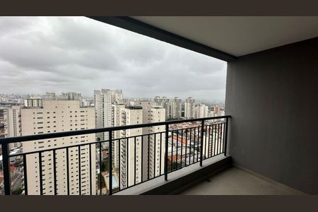 Apartamento à venda com 26m², 1 quarto e 1 vaga Apartamento à venda com 26m², 1 quarto e 1 vagaVaranda