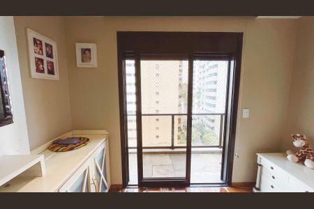 Apartamento à venda com 234m², 5 quartos e 4 vagasSuíte 3