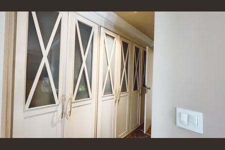 Apartamento à venda com 234m², 5 quartos e 4 vagasSuíte 3