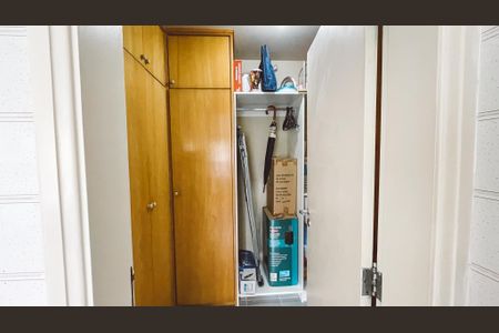 Apartamento à venda com 234m², 5 quartos e 4 vagasQuarto de Serviço