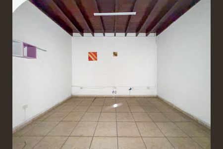 Casa à venda com 140m², 2 quartos e 1 vaga Casa à venda com 140m², 2 quartos e 1 vagaSala da casa 1