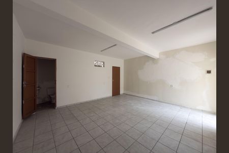 Casa à venda com 140m², 2 quartos e 1 vaga Casa à venda com 140m², 2 quartos e 1 vagaEdicola