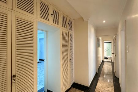 Apartamento à venda com 296m², 4 quartos e 1 vagaCorredor