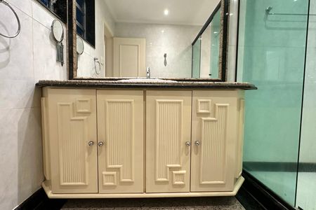 Apartamento à venda com 296m², 4 quartos e 1 vagaSuíte