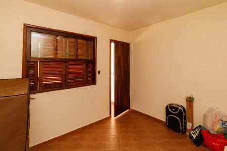 Casa à venda com 150m², 3 quartos e 2 vagas Casa à venda com 150m², 3 quartos e 2 vagasSuíte