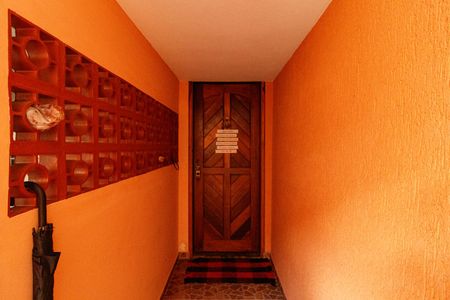 Casa à venda com 150m², 3 quartos e 2 vagas Casa à venda com 150m², 3 quartos e 2 vagasHall de entrada