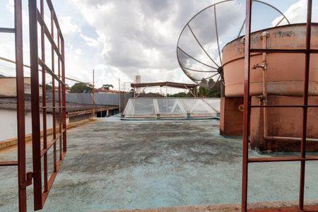 Casa à venda com 150m², 3 quartos e 2 vagas Casa à venda com 150m², 3 quartos e 2 vagasÁrea externa