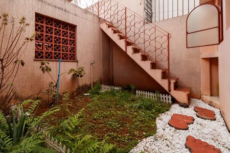 Casa à venda com 150m², 3 quartos e 2 vagas Casa à venda com 150m², 3 quartos e 2 vagasÁrea externa