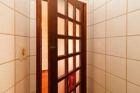 Casa à venda com 150m², 3 quartos e 2 vagas Casa à venda com 150m², 3 quartos e 2 vagasLavabo