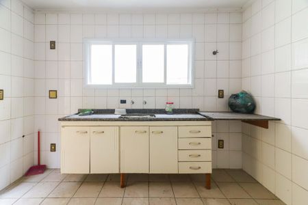 Casa à venda com 112m², 3 quartos e 1 vagaCozinha 