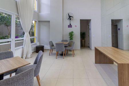 Apartamento para alugar com 37m², 2 quartos e 1 vagaÁrea comum - Salão de festas