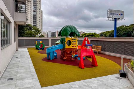 Apartamento à venda com 227m², 3 quartos e 4 vagasÁrea comum - Playground
