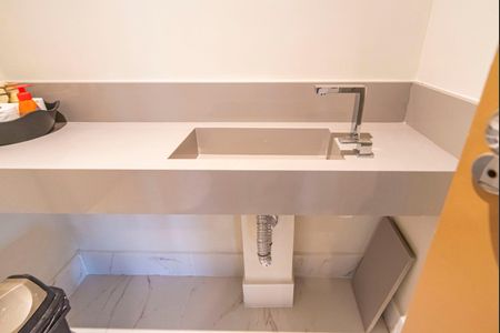 Apartamento à venda com 227m², 3 quartos e 4 vagasLavabo