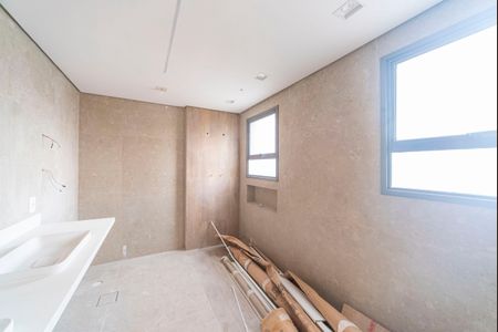 Apartamento à venda com 227m², 3 quartos e 4 vagasBanheiro do Quarto 1