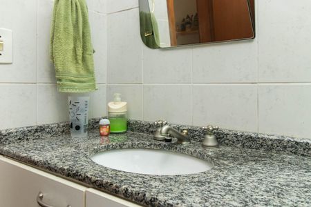 Casa de condomínio à venda com 340m², 3 quartos e 2 vagasBanheiro 3