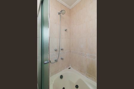 Casa de condomínio à venda com 340m², 3 quartos e 2 vagasBanheiro da Suíte