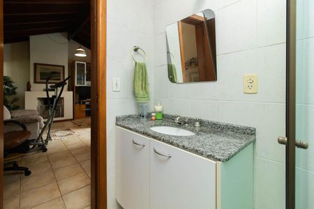 Casa de condomínio à venda com 340m², 3 quartos e 2 vagasBanheiro 3