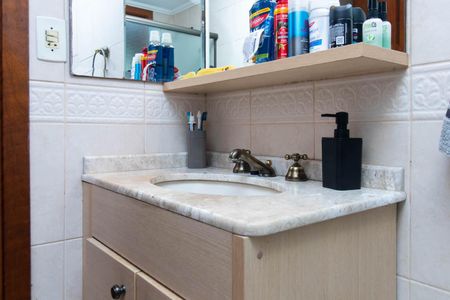 Casa de condomínio à venda com 340m², 3 quartos e 2 vagasBanheiro 1