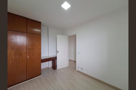 Apartamento à venda com 187m², 4 quartos e 3 vagasQuarto 3