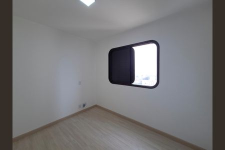 Apartamento à venda com 187m², 4 quartos e 3 vagasQuarto 2