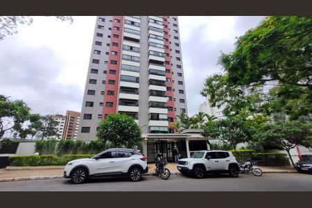 Apartamento à venda com 105m², 3 quartos e 3 vagas Apartamento à venda com 105m², 3 quartos e 3 vagasFachada