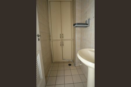 Apartamento à venda com 105m², 3 quartos e 3 vagas Apartamento à venda com 105m², 3 quartos e 3 vagasÁrea de Serviço