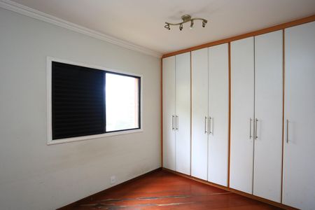 Apartamento à venda com 105m², 3 quartos e 3 vagas Apartamento à venda com 105m², 3 quartos e 3 vagassuíte