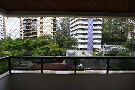 Apartamento à venda com 105m², 3 quartos e 3 vagas Apartamento à venda com 105m², 3 quartos e 3 vagasvista