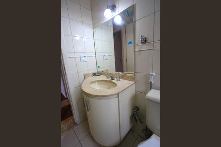 Apartamento à venda com 105m², 3 quartos e 3 vagas Apartamento à venda com 105m², 3 quartos e 3 vagasBanheiro