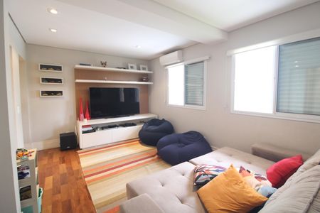 Casa de condomínio à venda com 270m², 3 quartos e 4 vagasSala 3