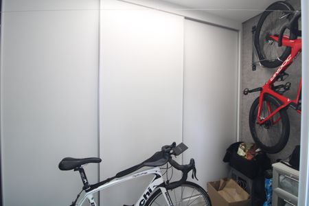 Casa de condomínio à venda com 270m², 3 quartos e 4 vagasÁrea de serviço