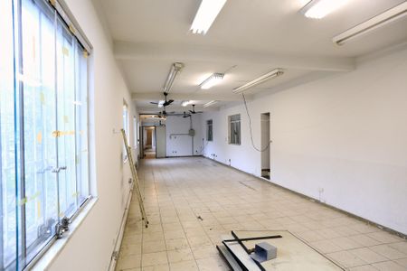 Apartamento para alugar com 180m², 1 quarto e sem vagaQuarto
