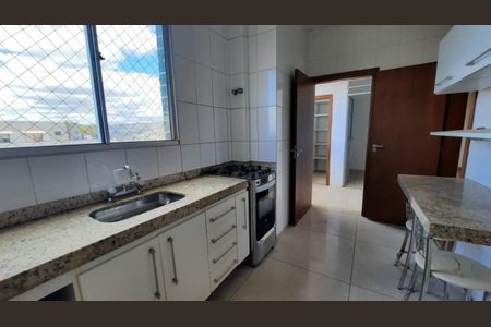 Apartamento à venda com 3 quartos, 186m² em Sagrada Família, Belo Horizonte