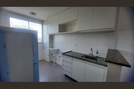 Apartamento à venda com 2 quartos, 47m² em Palmares, Belo Horizonte
