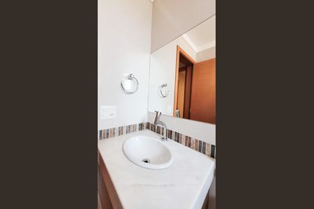 Apartamento à venda com 105m², 3 quartos e 2 vagas Apartamento à venda com 105m², 3 quartos e 2 vagasBanheiro