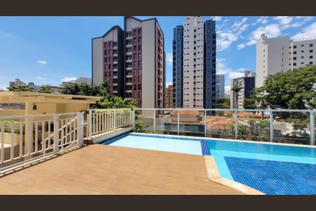 Apartamento à venda com 105m², 3 quartos e 2 vagas Apartamento à venda com 105m², 3 quartos e 2 vagasÁrea comum - Piscina