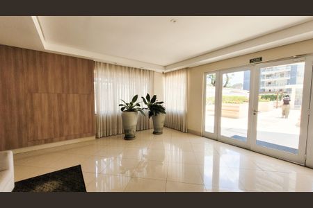 Apartamento à venda com 105m², 3 quartos e 2 vagas Apartamento à venda com 105m², 3 quartos e 2 vagasHall social