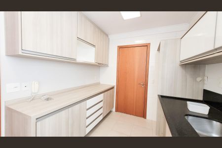 Apartamento à venda com 105m², 3 quartos e 2 vagas Apartamento à venda com 105m², 3 quartos e 2 vagasCozinha