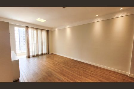 Apartamento à venda com 105m², 3 quartos e 2 vagas Apartamento à venda com 105m², 3 quartos e 2 vagasSala